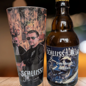 Osterbundle SCHLUSSAKKORD – Drehbuch Helles mit limitiertem Fanbecher farbig