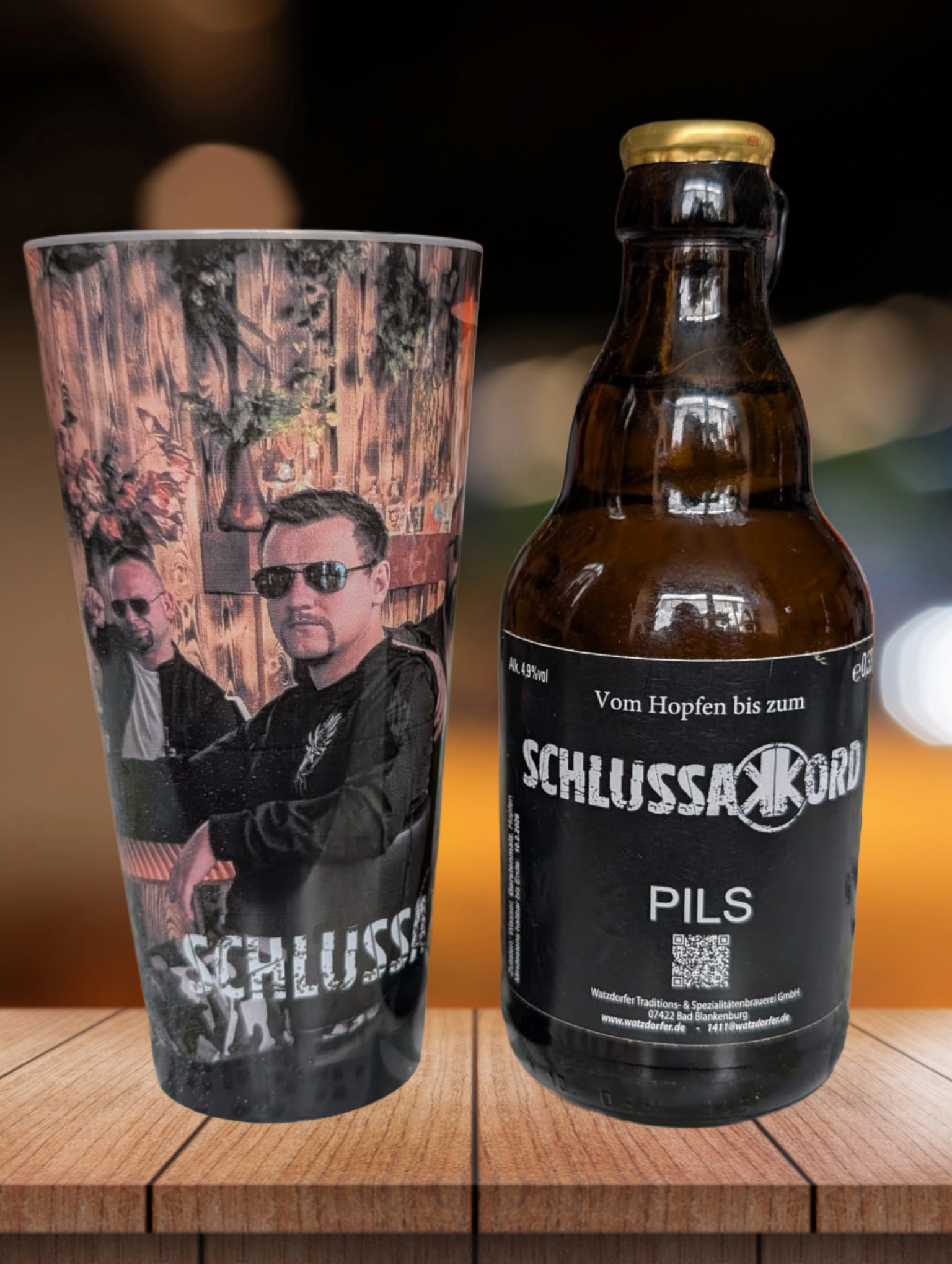 Osterbundle SCHLUSSAKKORD – Pils mit limitiertem Fanbecher farbig